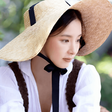 신세경 2023 Season’s Greetings Preview